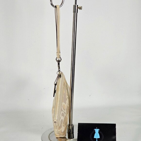 Coach Women's Signature Color Beige Pleated Wristlet 132 - Picture 6 of 13